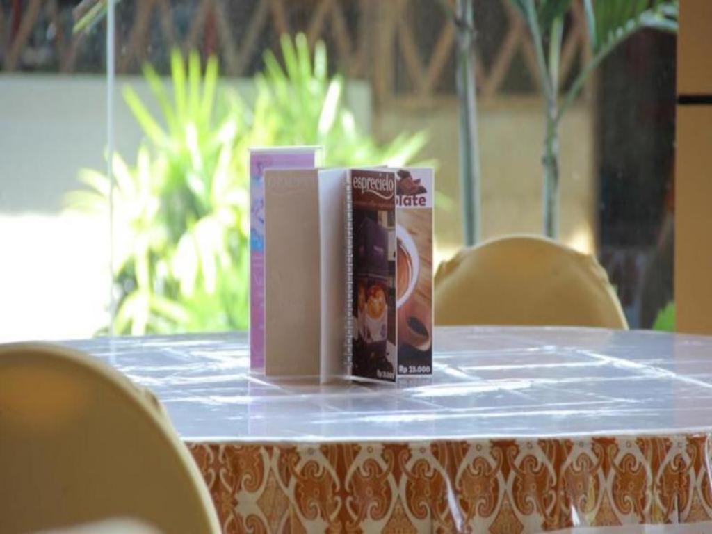 Sepinggan Hotel Balikpapan Exterior foto
