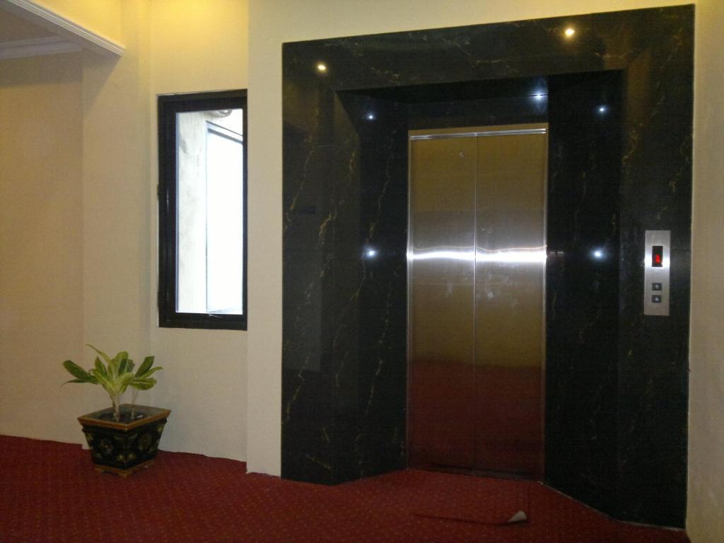 Sepinggan Hotel Balikpapan Exterior foto